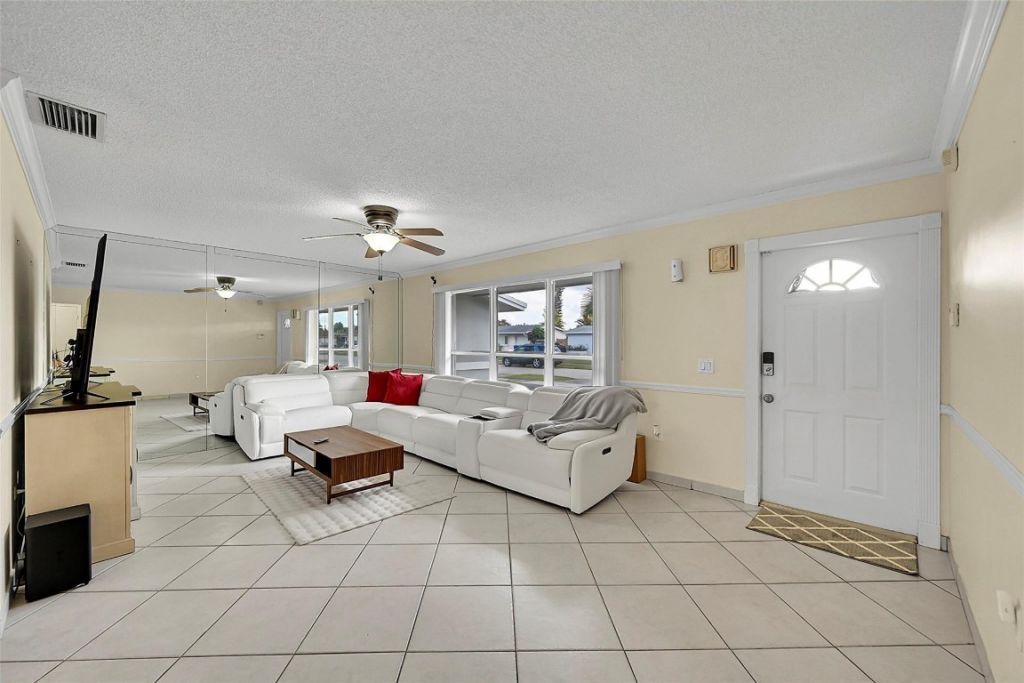 9661 NW 24th Place, Sunrise, FL 33322 Photo