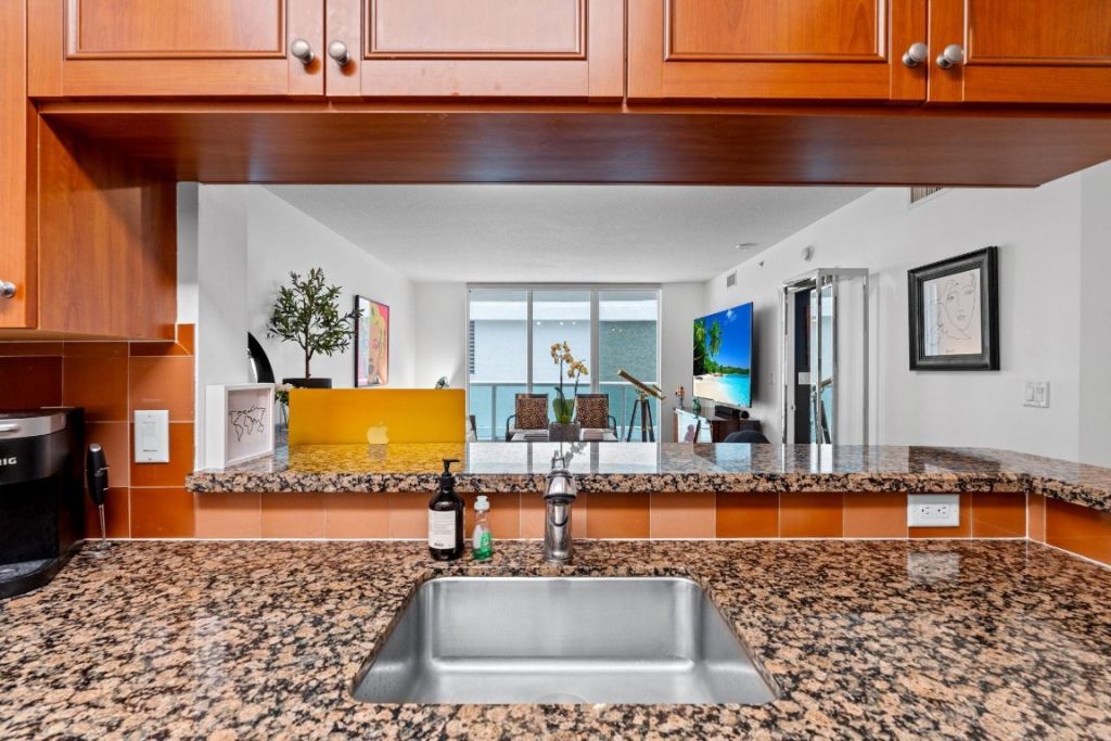 347 N New River Drive, Unit 606, Fort Lauderdale, FL 33301 Photo