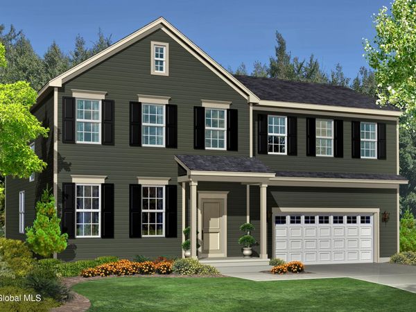 18 Windrow Way, Mechanicville, NY 12118