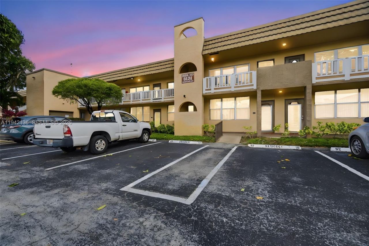 9121 Sunrise Lakes Blvd, Unit 114, Sunrise, FL 33322 Photo