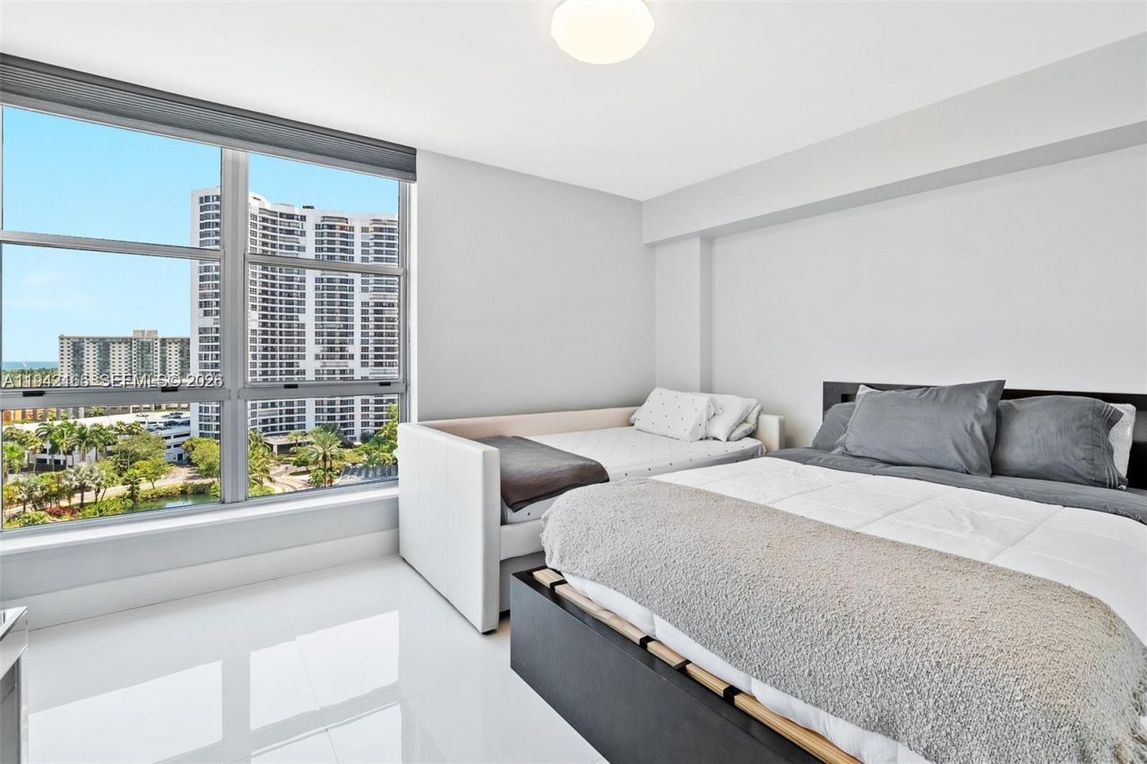 3600 Mystic Pointe Dr, Unit 1212, Aventura, FL 33180 Photo