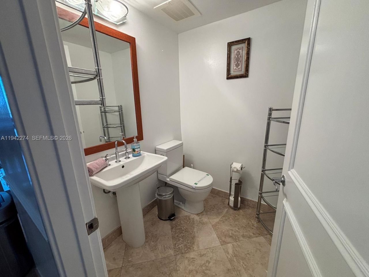 185 SW 7th St , Unit 1502, Miami, FL 33130 Photo