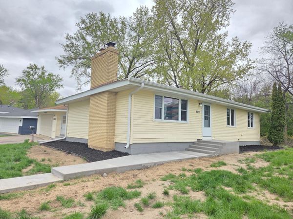 5201 W 84th Street, Bloomington, MN 55437