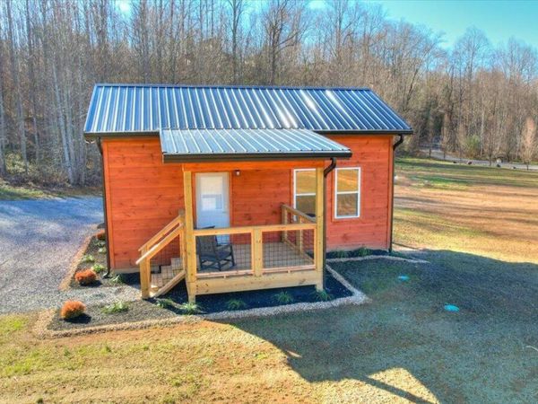 191 Tn-32 Highway, Cosby, TN 37722