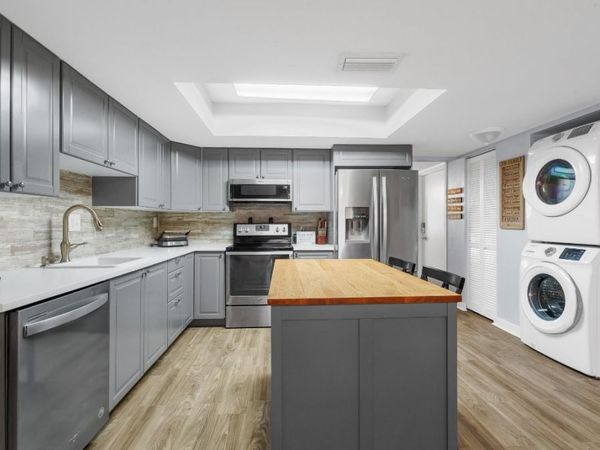 8101 NW 27th St, Unit 4, Coral Springs, FL 33065