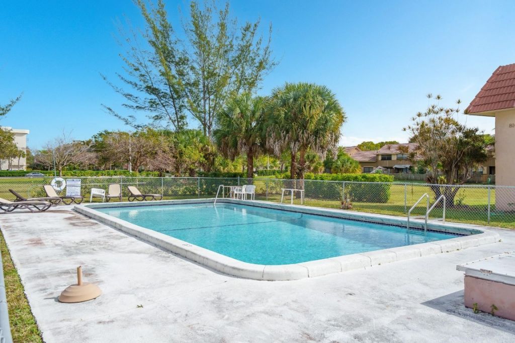 8101 NW 27th Street, Unit 4, Coral Springs, FL 33065 Photo