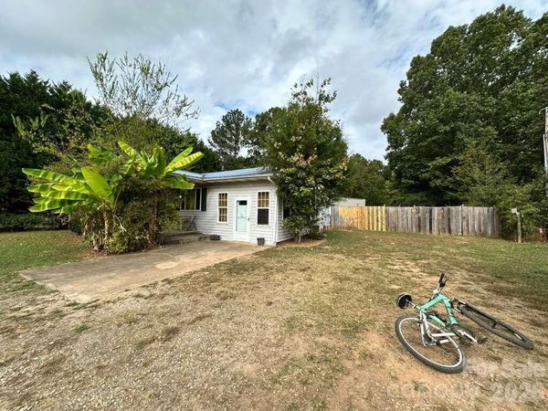 1859 Rollins Drive, Catawba, NC 28609