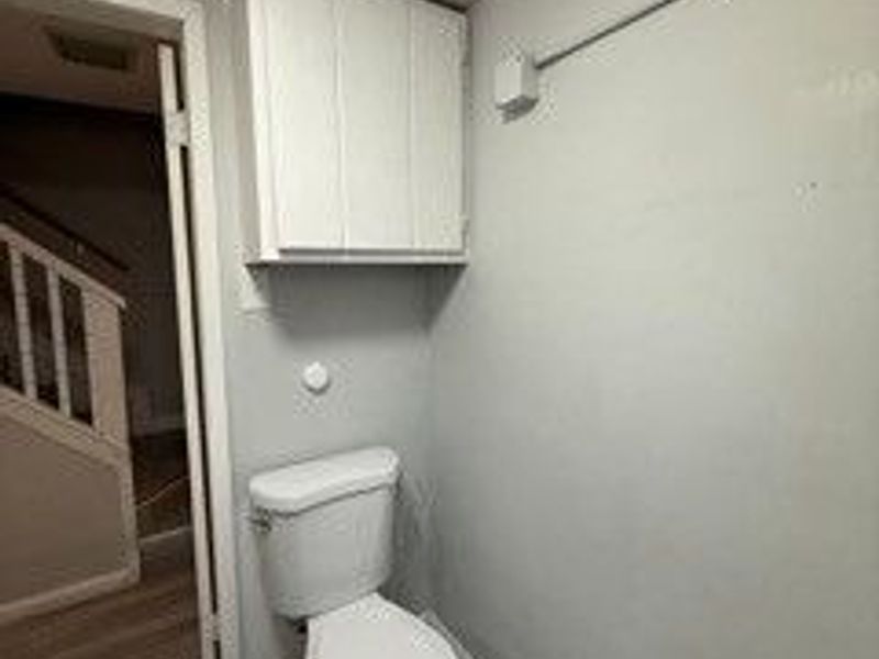 812 Kling Street, Unit 2, Akron, OH 44311 Photo 6