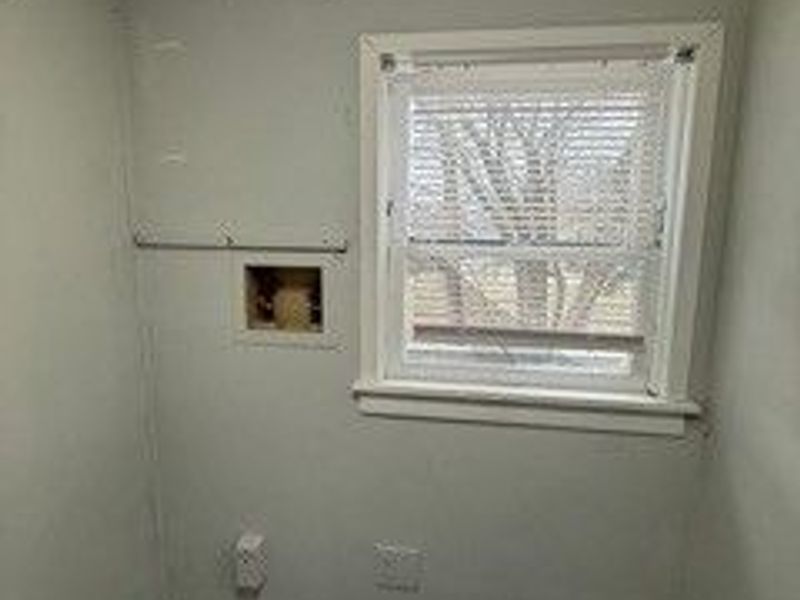 812 Kling Street, Unit 2, Akron, OH 44311 Photo 7