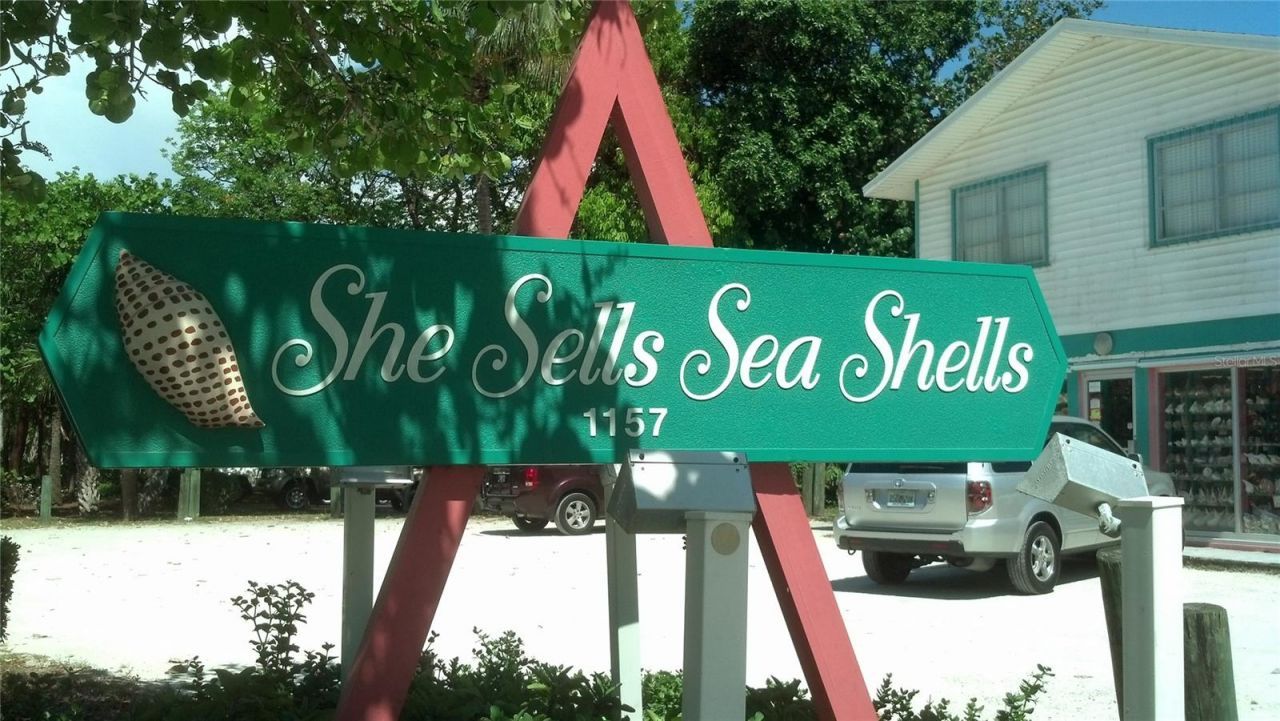 2101 SW Trafalgar Parkway, Cape Coral, FL 33991 Photo