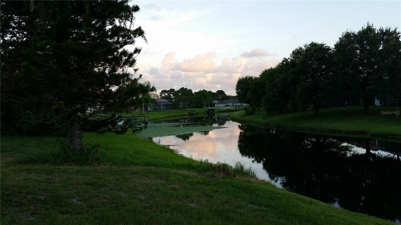 2101 SW Trafalgar Parkway, Cape Coral, FL 33991 Photo