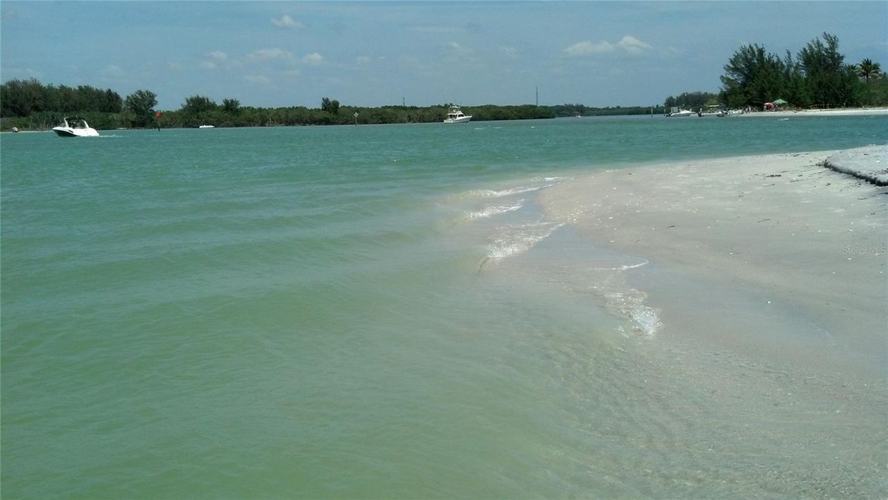 2101 SW Trafalgar Parkway, Cape Coral, FL 33991 Photo