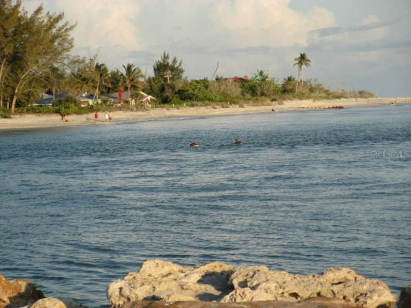 2101 SW Trafalgar Parkway, Cape Coral, FL 33991 Photo