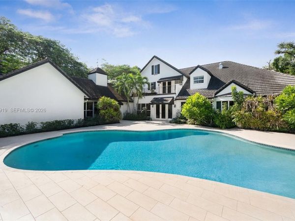 10001 SW 60th Ct, Pinecrest, FL 33156