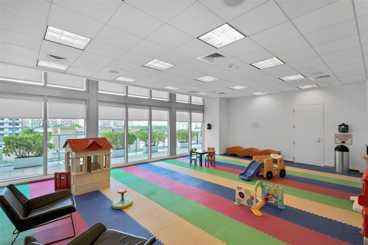 1111 SW 1st Ave, Unit 1217-N, Miami, FL 33130 Photo