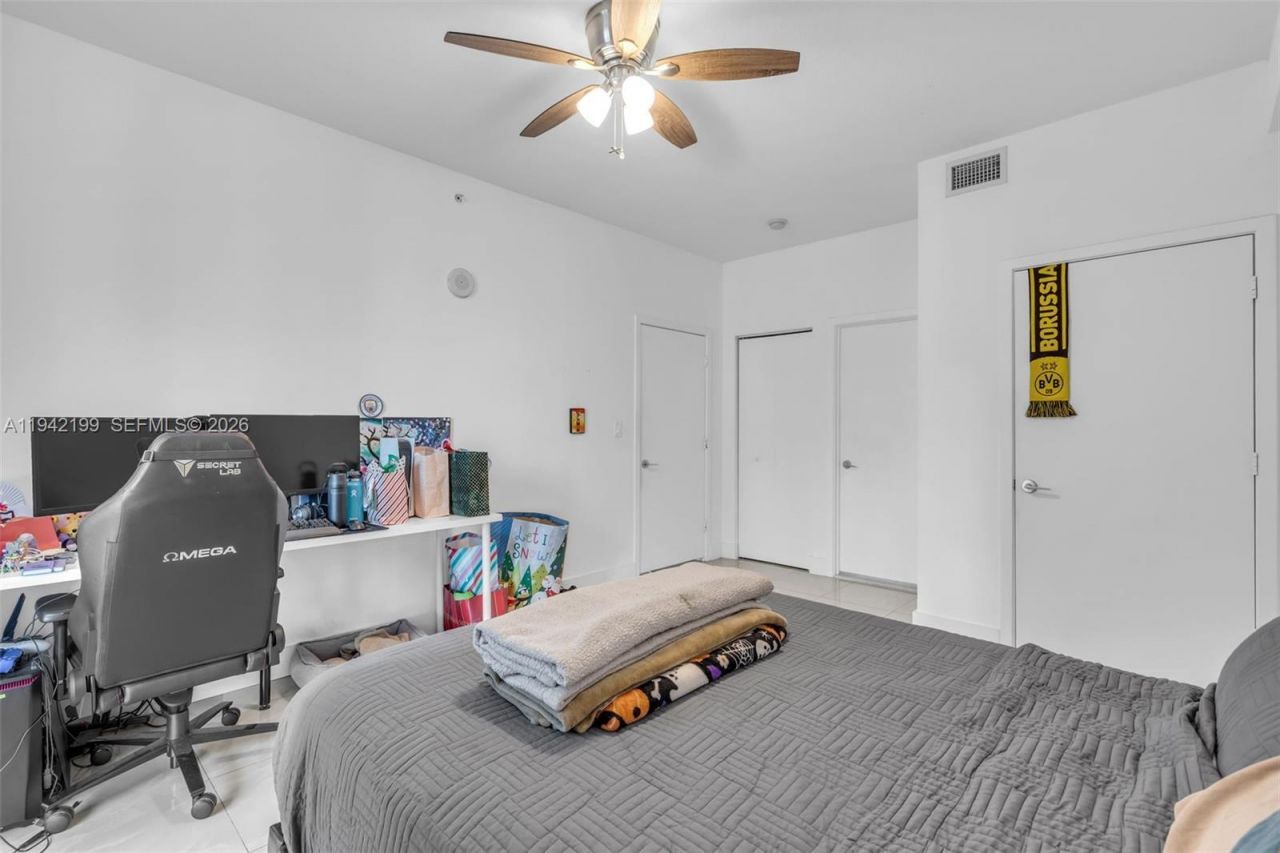 1111 SW 1st Ave, Unit 1217-N, Miami, FL 33130 Photo