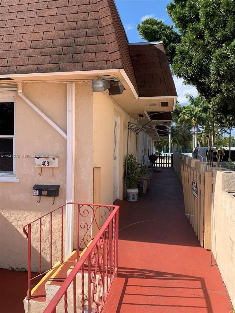 413 S Federal Hwy, Dania Beach, FL 33004 Photo