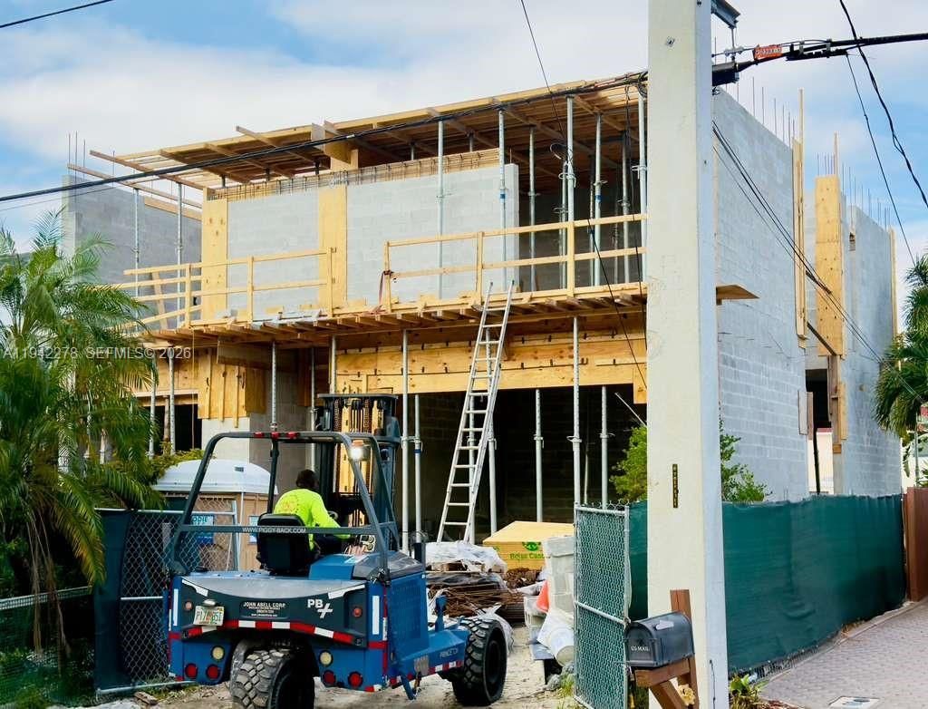 2377 SE 15th St , Pompano Beach, FL 33062 Photo