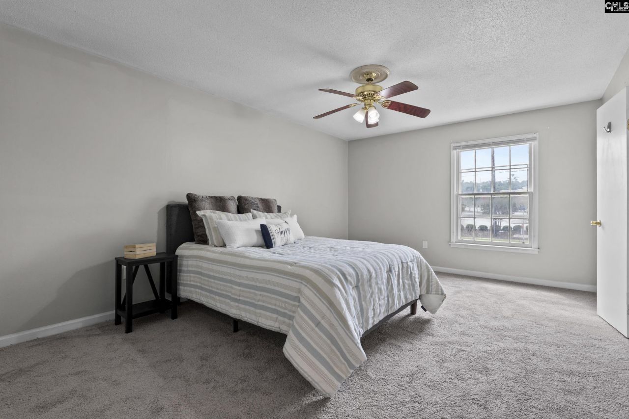 5516 Lakeshore Drive Photo 12