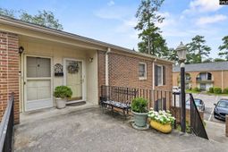 5516 Lakeshore Drive photo 4