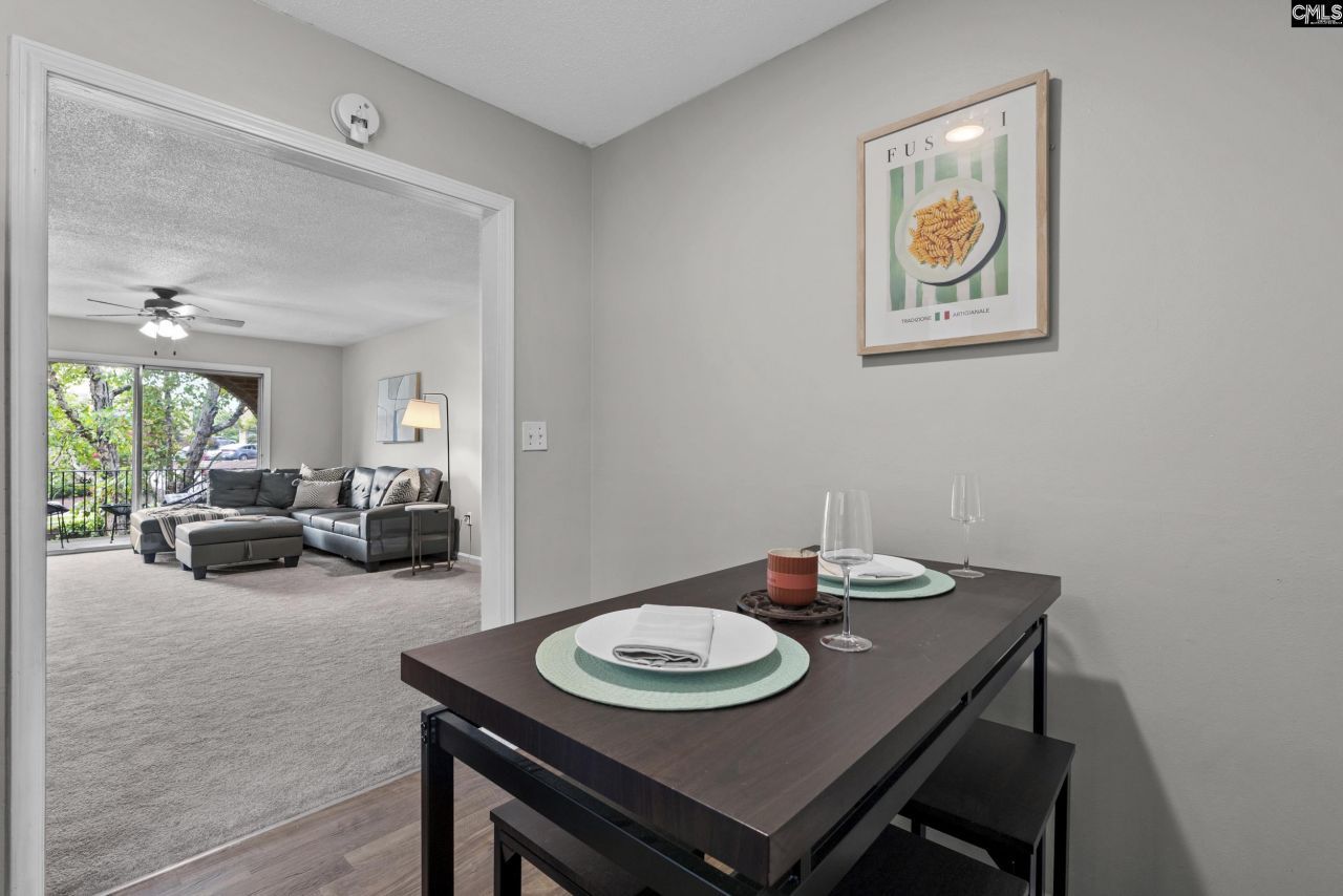 5516 Lakeshore Drive Photo 7