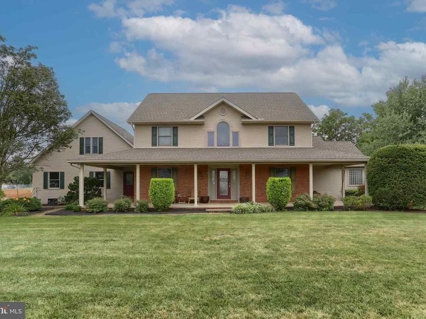 23 S Zinns Mill Rd, Quentin, PA 17083 Main Photo