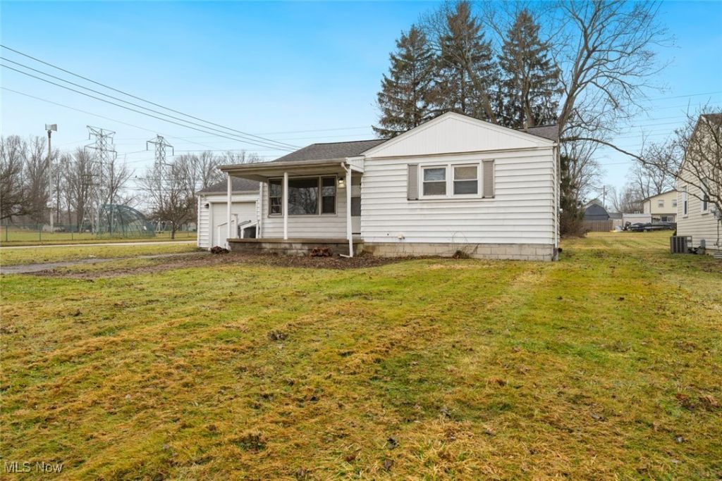 2934 Brunswick Road, Youngstown, OH 44511 Main Photo