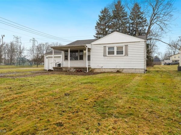 2934 Brunswick Road, Youngstown, OH 44511