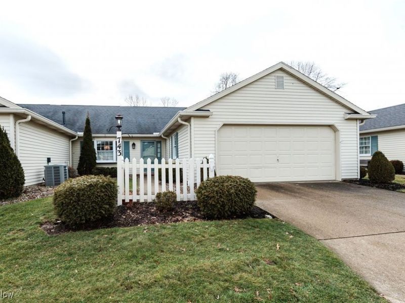 743 Bent Creek Drive, Wadsworth, OH 44281 Photo 1