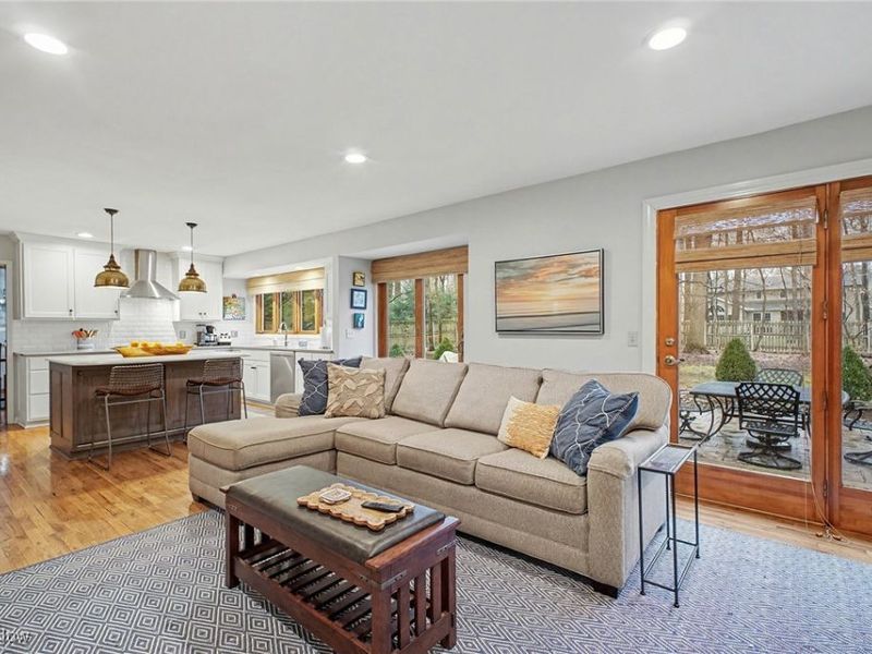 13285 S Partridge Drive, Cleveland, OH 44125 Photo 12