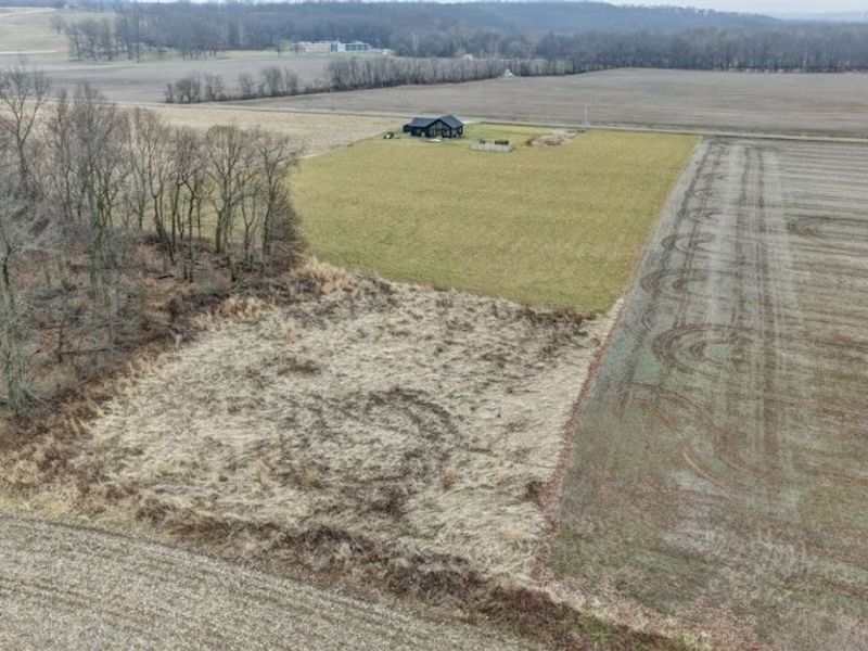 Dolphin Street SW, Strasburg, OH 44680 Photo 4