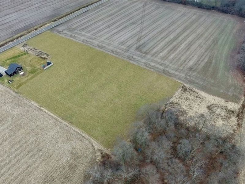 Dolphin Street SW, Strasburg, OH 44680 Photo 5