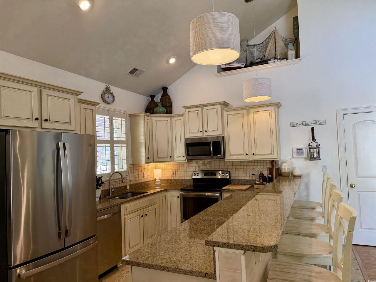 139 Georges Bay Rd. Photo 6