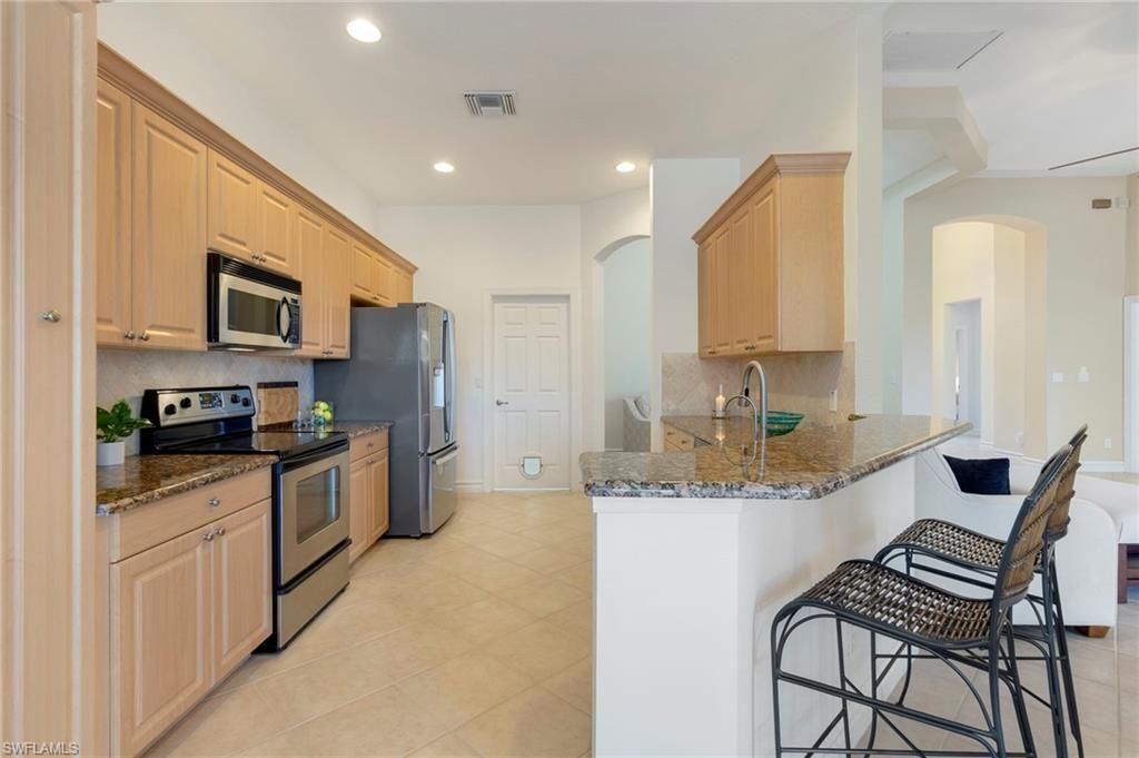 20000 Seadale Ct, Estero, FL 33928 Photo