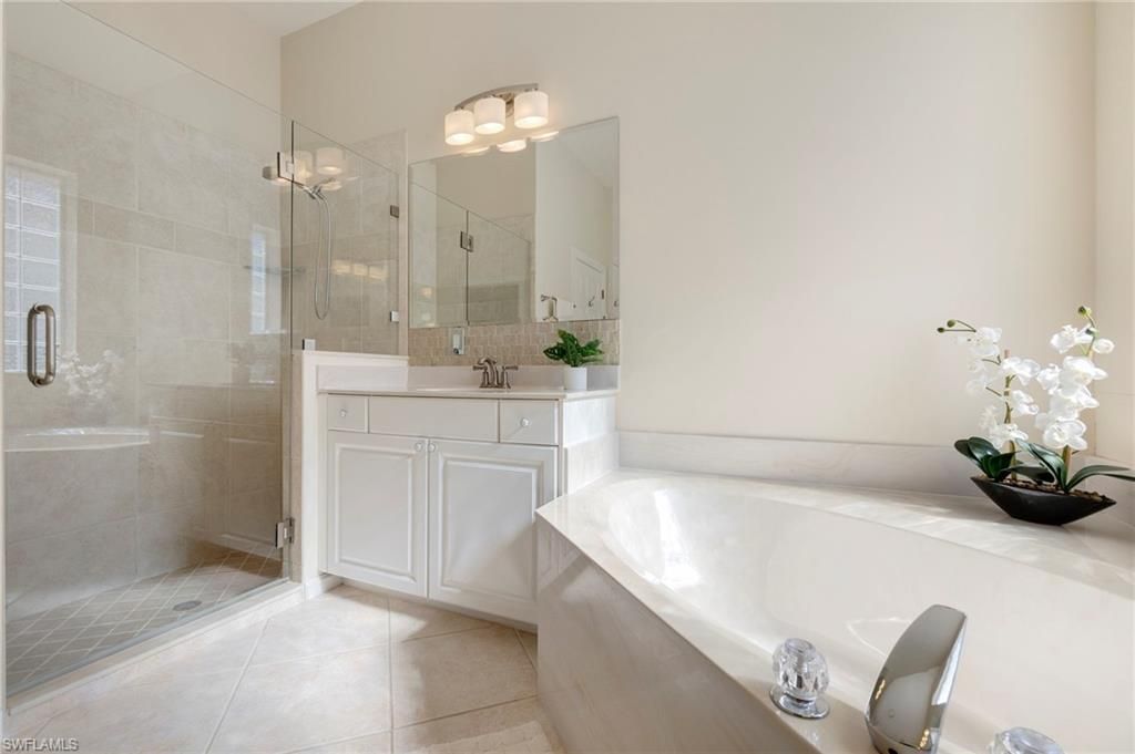 20000 Seadale Ct, Estero, FL 33928 Photo