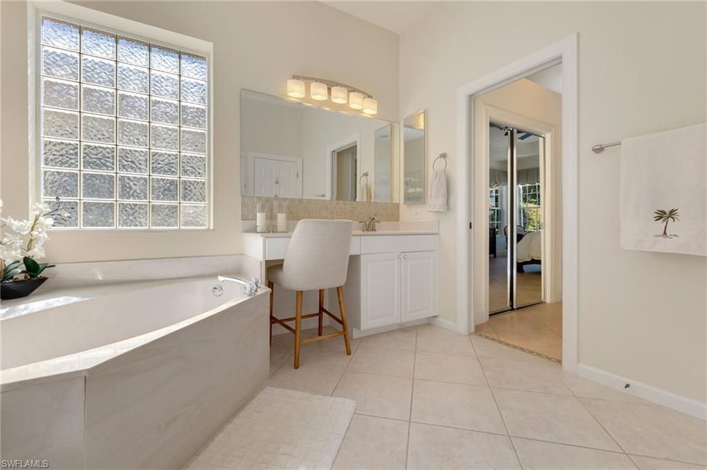 20000 Seadale Ct, Estero, FL 33928 Photo
