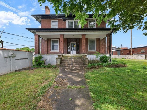 108 N Court Street, Scottsville, KY 42164