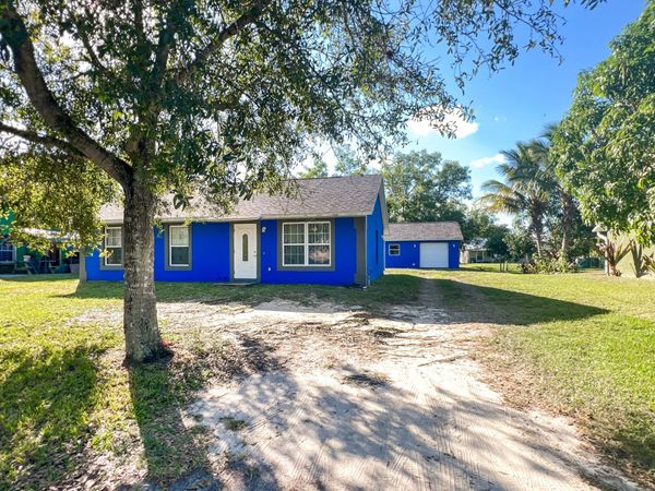 48 N Oak Street, Fellsmere, FL 32948