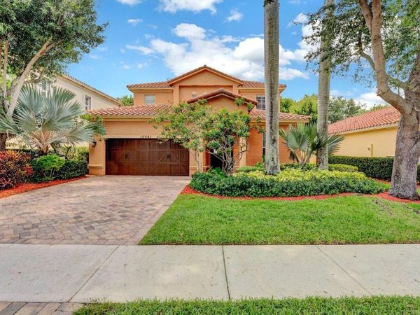 10641 Willow Oak Court, Wellington, FL 33414