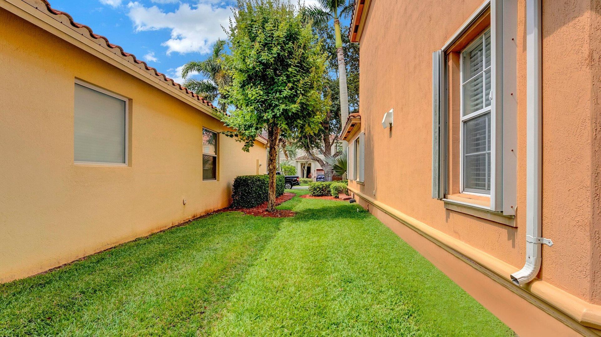 10641 Willow Oak Court, Wellington, FL 33414 Photo