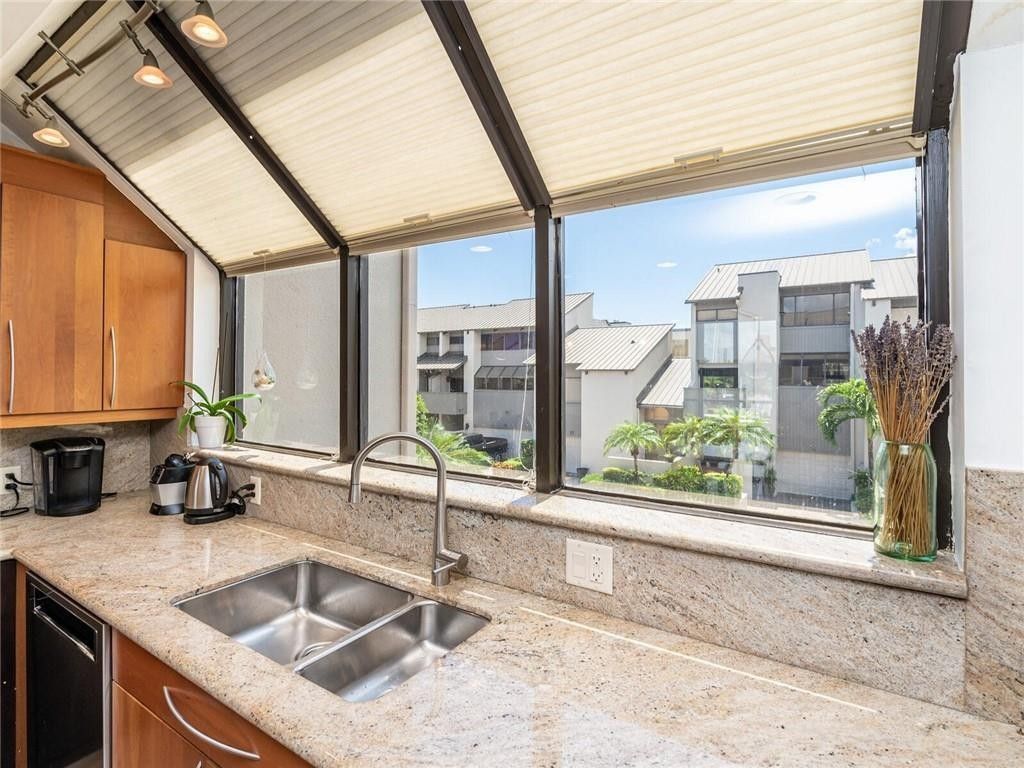 33 Port Side Drive, Unit 33C, Fort Lauderdale, FL 33316 Photo