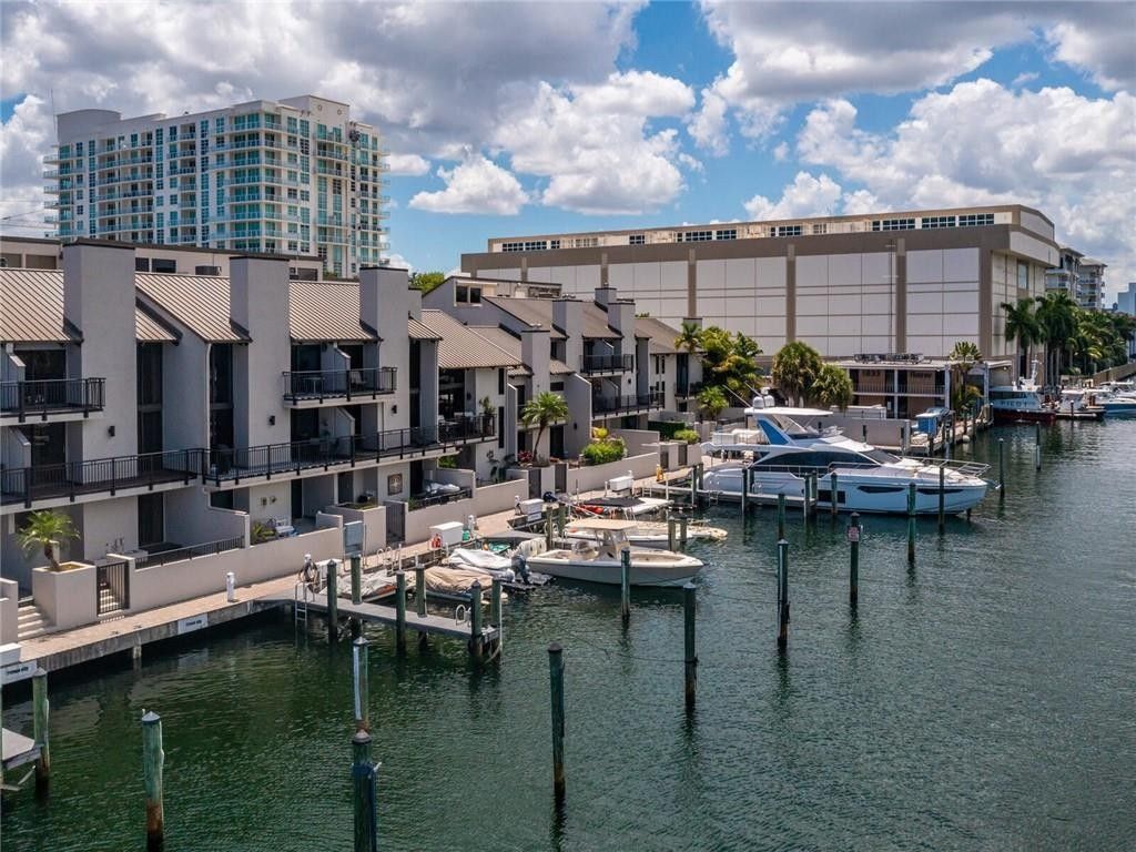 33 Port Side Drive, Unit 33C, Fort Lauderdale, FL 33316 Photo
