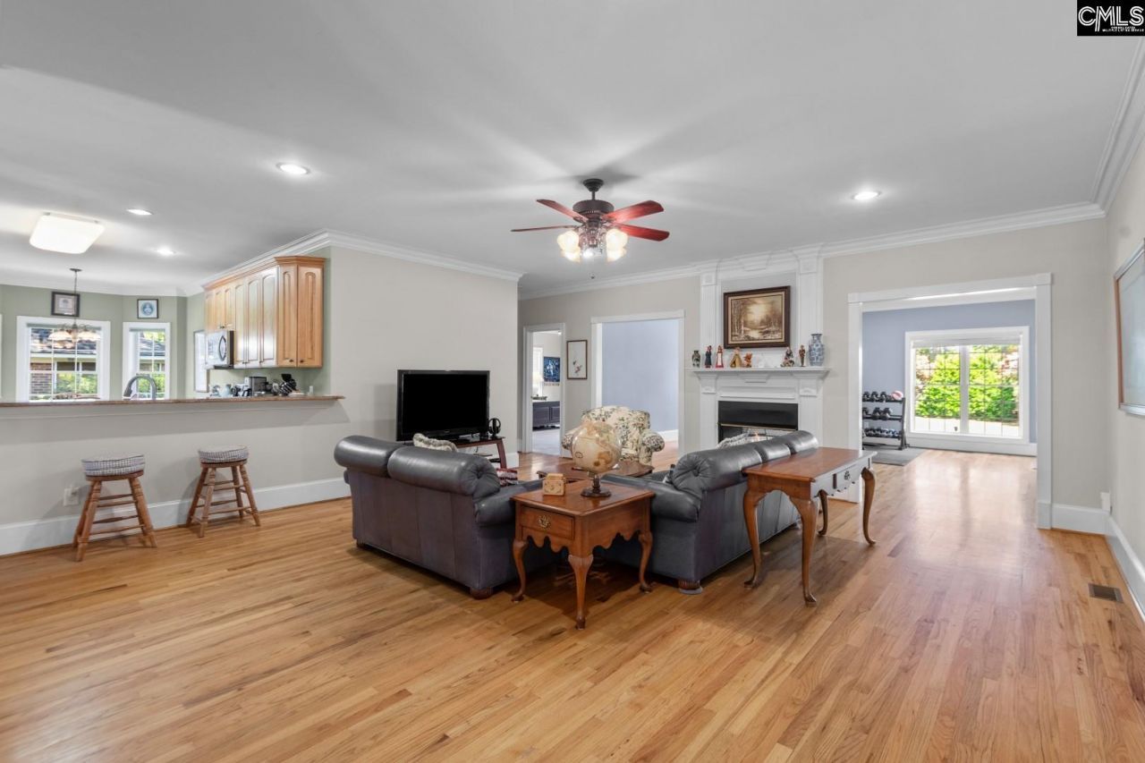 115 Pointe Overlook Drive  Photo 12