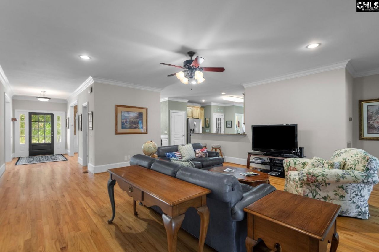 115 Pointe Overlook Drive  Photo 9