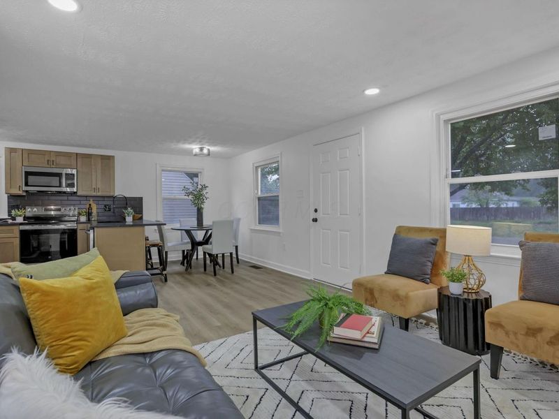 430 S James Road, Columbus, OH 43213 Photo 3