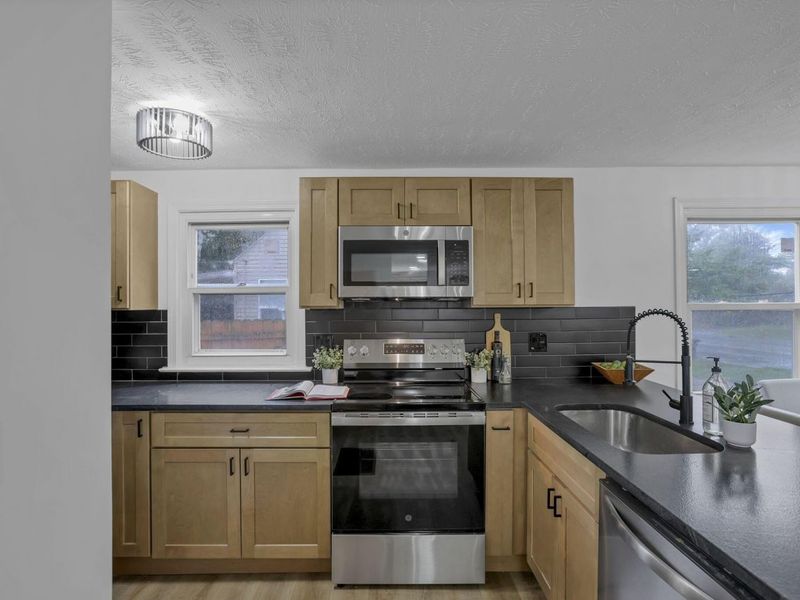 430 S James Road, Columbus, OH 43213 Photo 5