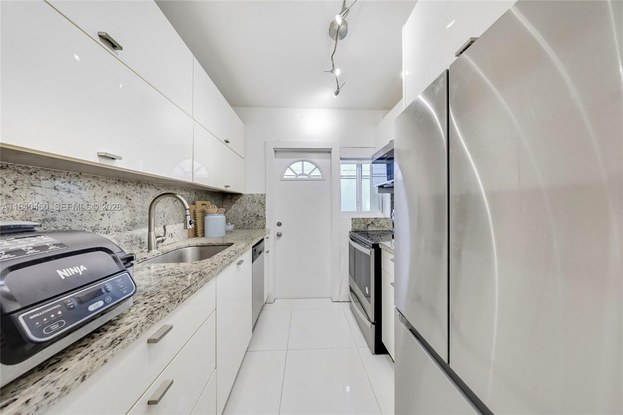 1135 Euclid Ave, Unit 101, Miami Beach, FL 33139 Photo