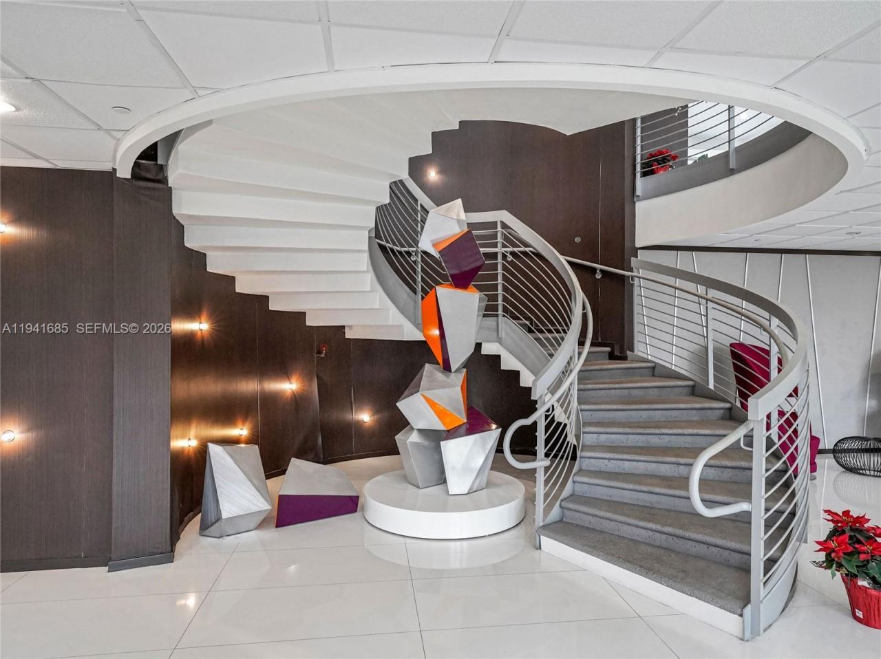 5701 Collins Ave, Unit 1415, Miami Beach, FL 33140 Photo