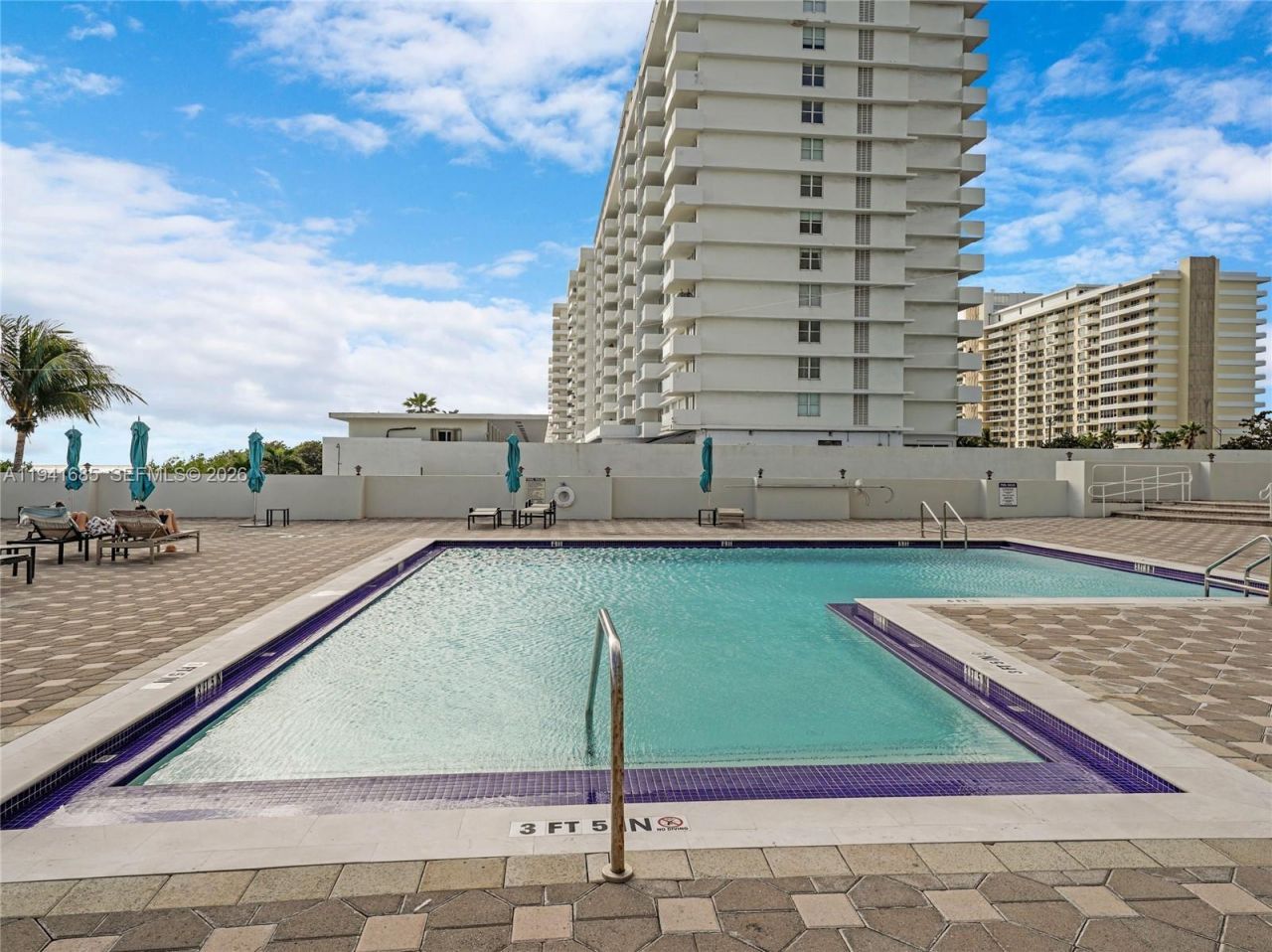 5701 Collins Ave, Unit 1415, Miami Beach, FL 33140 Photo