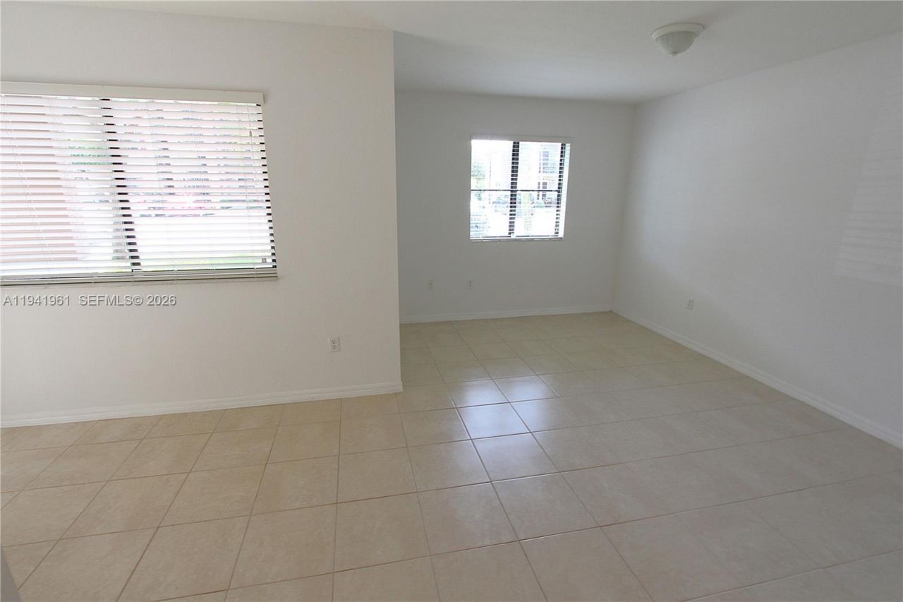 22821 SW 88 Pl, Unit 14-20, Cutler Bay, FL 33190 Photo